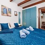 In 54425 *